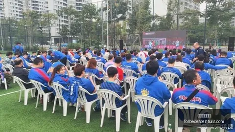 福登荣膺欧冠最佳官方公布本轮最强球员，力克帕斯、小麦与恩古莫哈